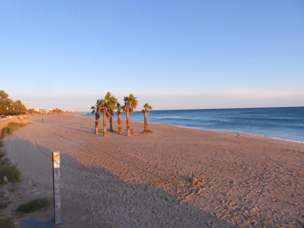 Coma-Ruga Beach Apartment Таррагона Экстерьер фото